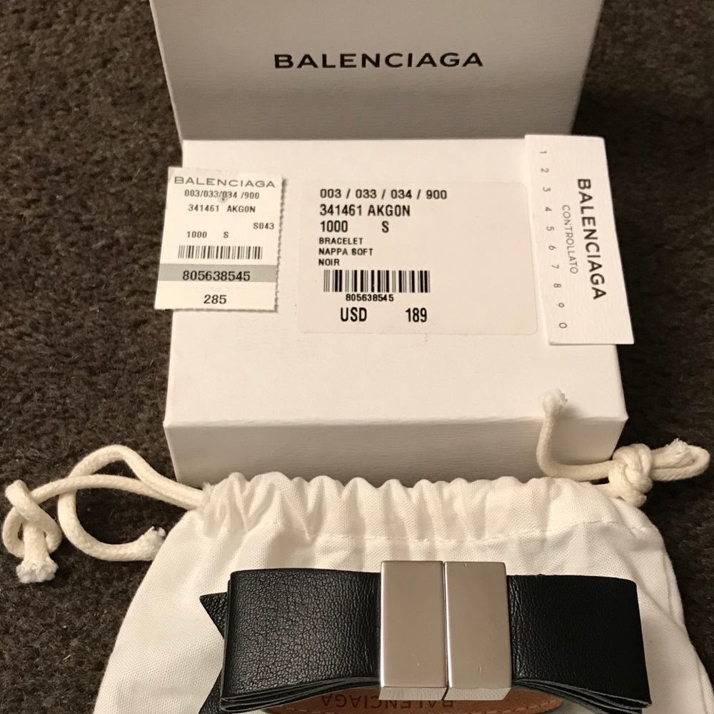Balenciaga woman’s bracelet